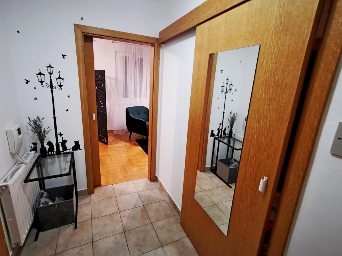 Apartmán Passenger Self Check-In Osijek Exteriér fotografie